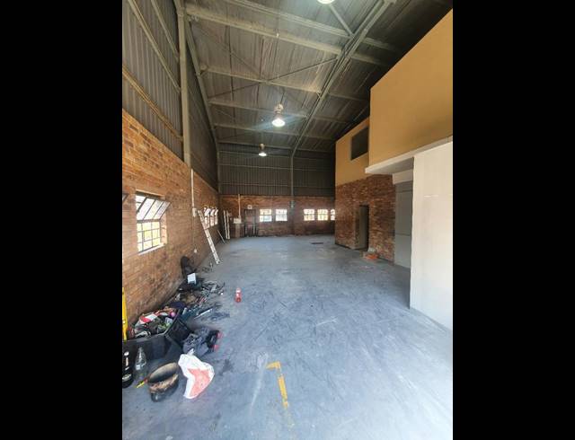 INDUSTRIAL PROPERTY TO RENT IN HENNOPS PARK INDUSTRIAL